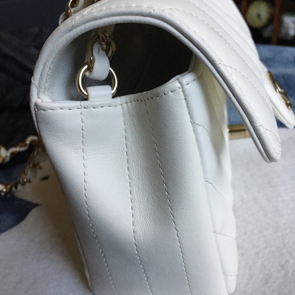 100% Auth Chanel Rectangle Mini Chevron Lambskin - Picture 3 of 7